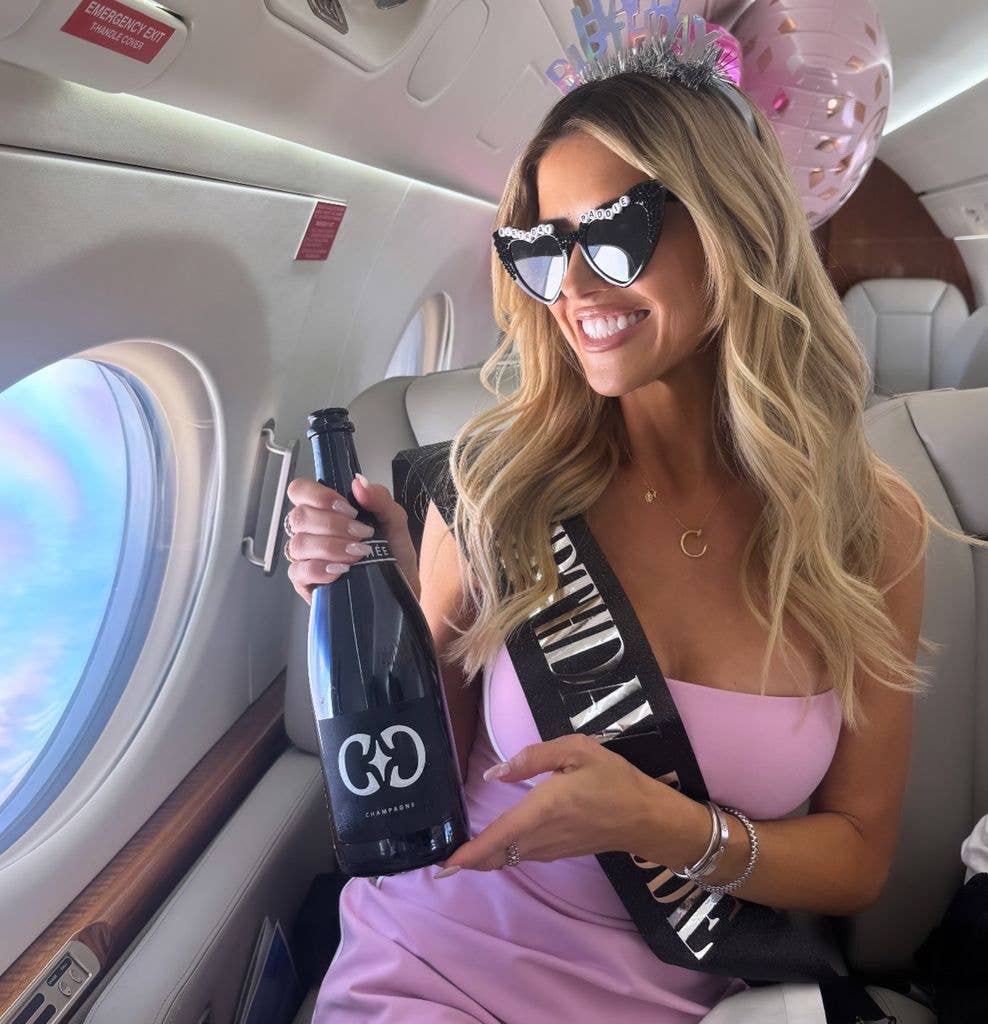 Christina took a private jet to a beachside getaway