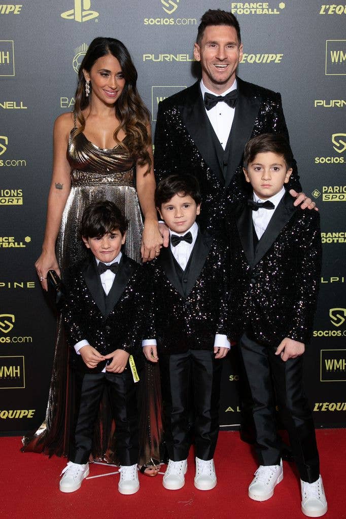 Lionel Messi, Antonella Roccuzzo, Thiago Messi, Mateo Messi Roccuzzo and Ciro Messi Roccuzzo attend the Ballon D'Or photocall at Theatre du Chatelet on November 29, 2021 in Paris, France.