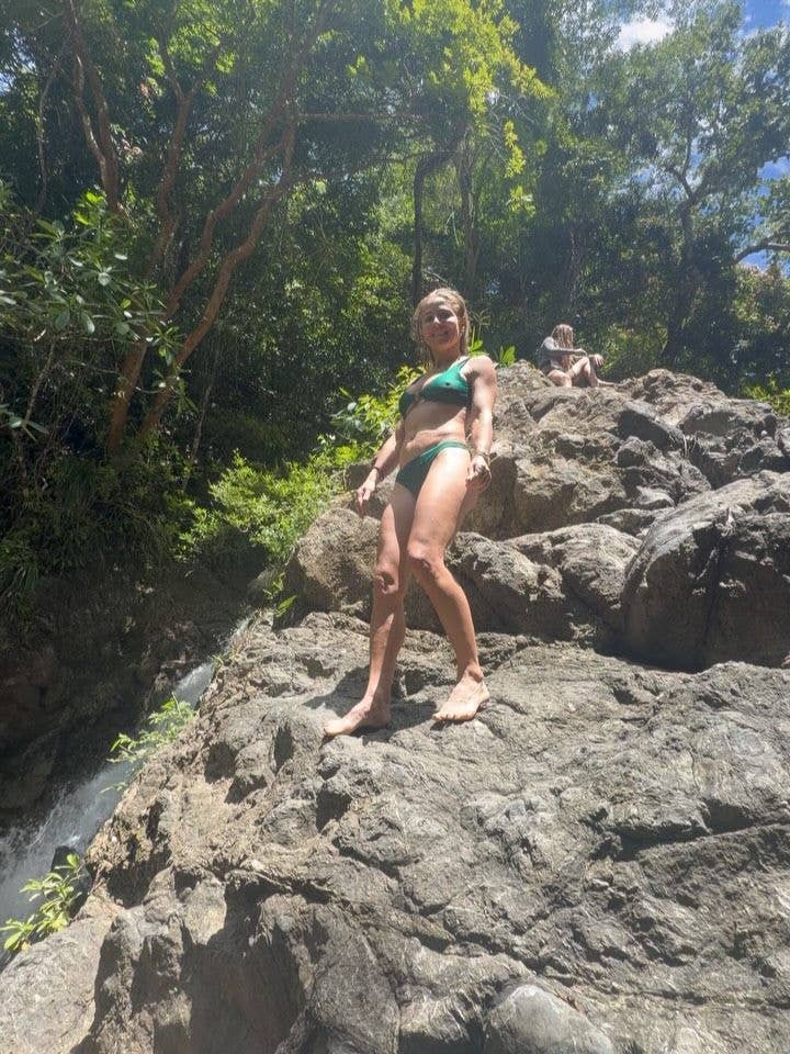 Elsa preparing to take the leap