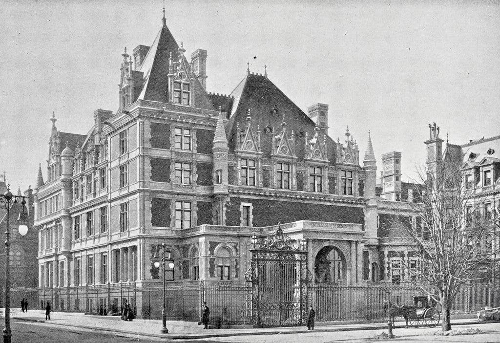 New York City residence of Cornelius Vanderbilt, 5th avenue, 57th street, Architect George B. Post. An opulent 137-room French Renaissance château. Built between 1879 and 1883 at 1 West 57th Street. It occupied the entire block along Fifth Avenue from 57th to 58th Street. It was, and remains, the largest private residence ever built in Manhattan. Now Bergdrof Goodman