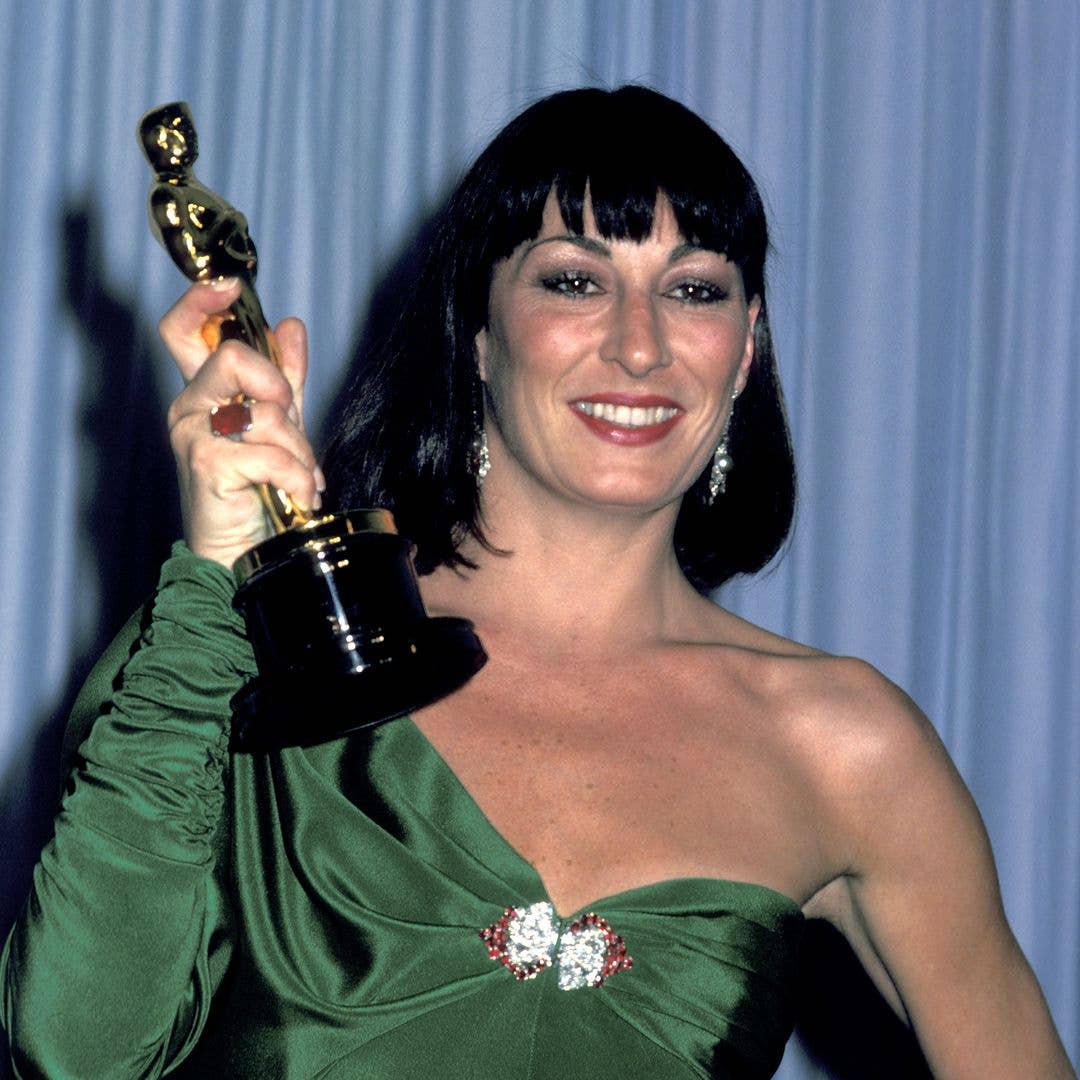 Anjelica Huston during 58th Annual Academy Awards at Dorothy Chandler Pavillion in Los Angeles, CA, United States.