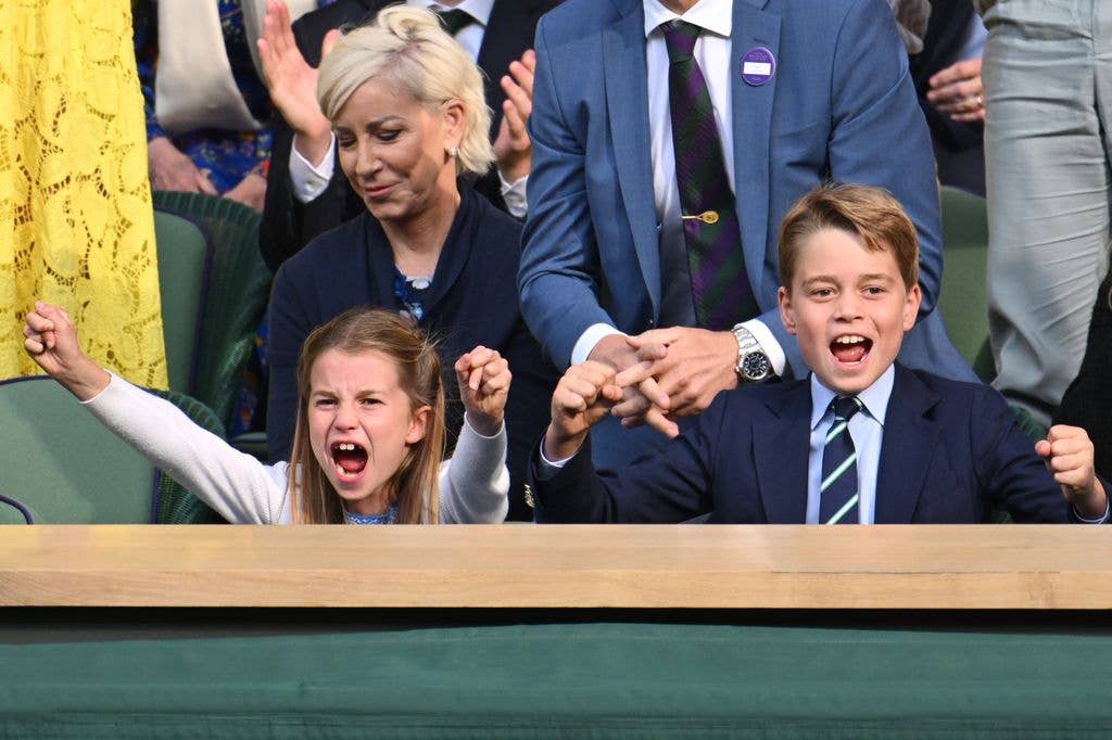 Princess Charlotte and Prince George cheering