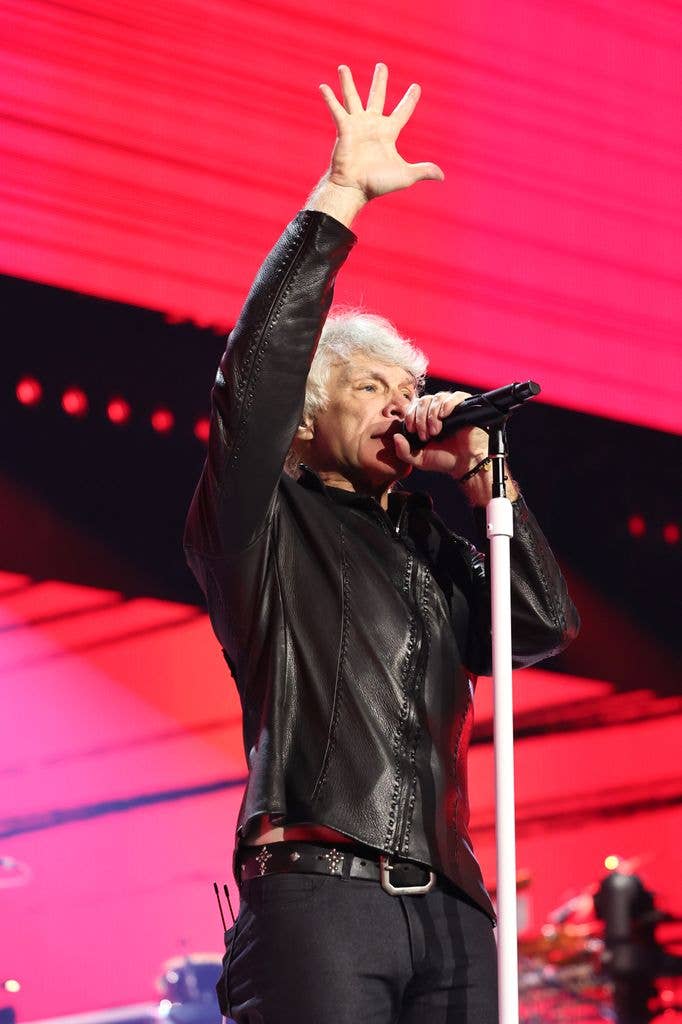 The concert marked Jon's return to the stage after having vocal surgery