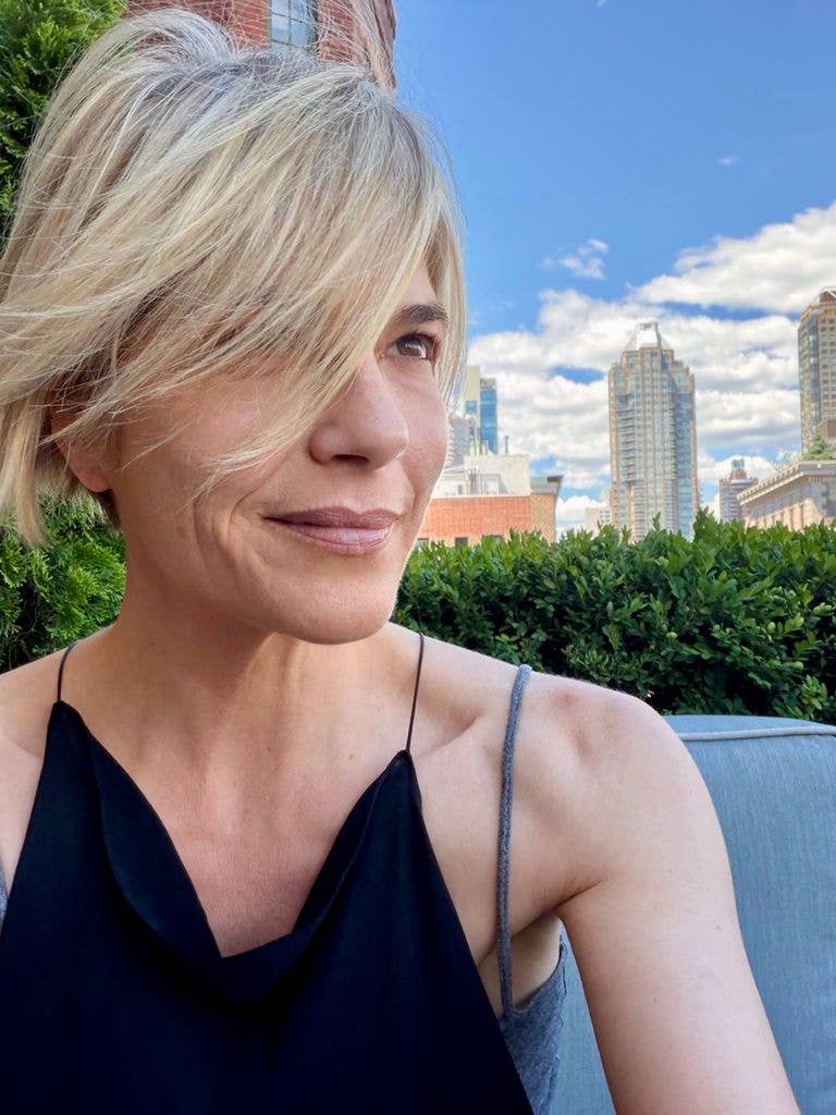 selma blair smiling black dress