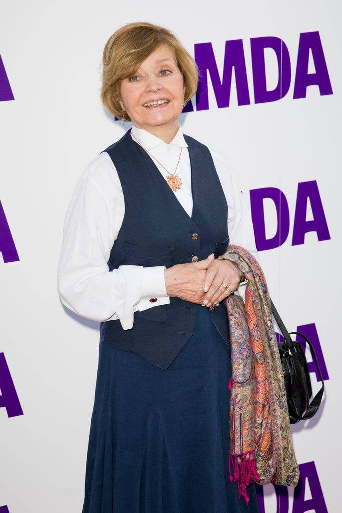 Prunella Scales in a blue and white outfit