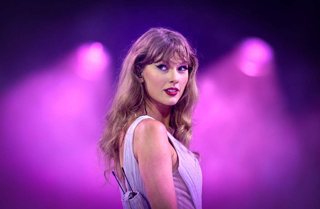 Little is known about Taylor Swift's wedding dress