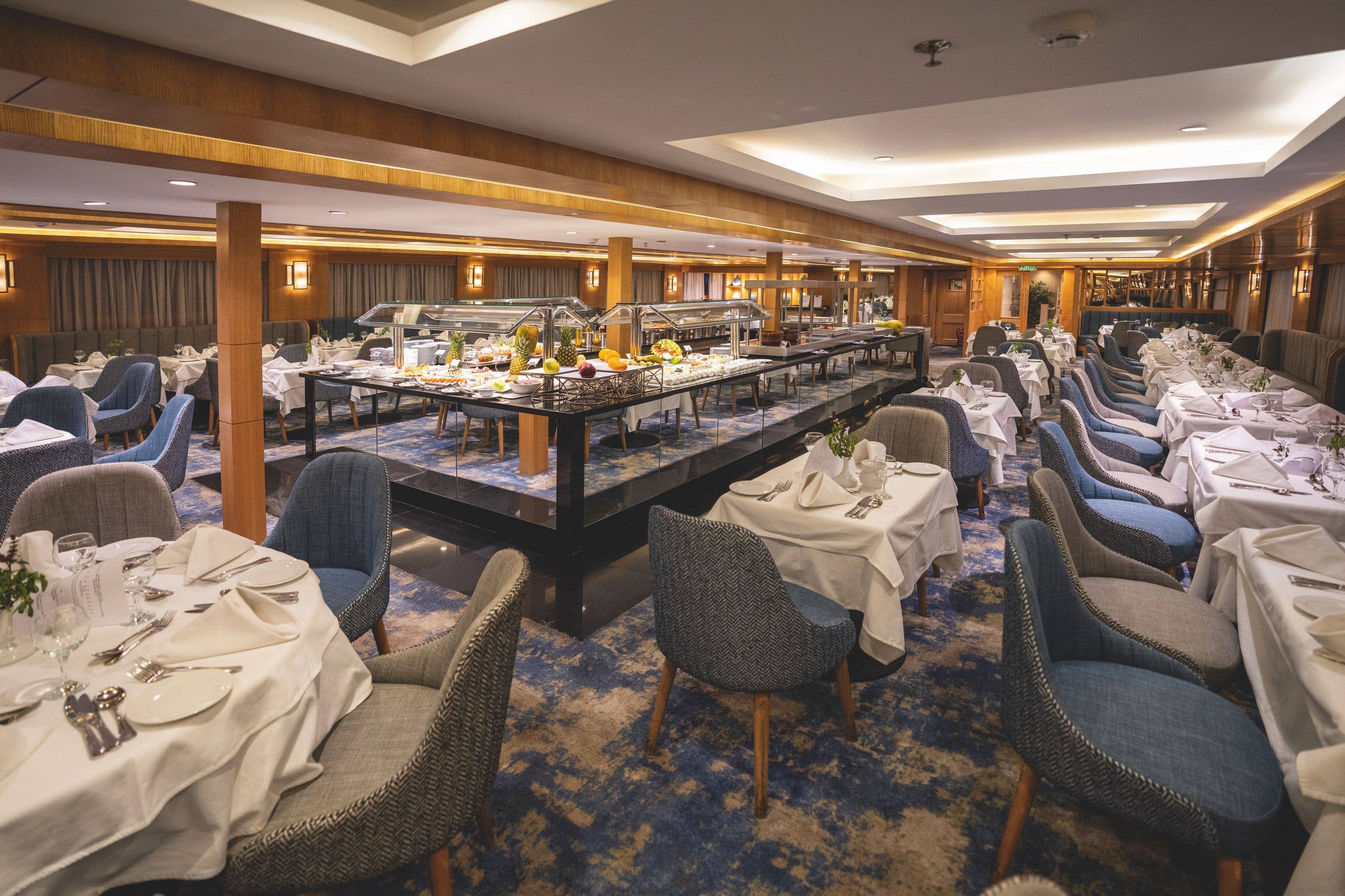 Lazeeza offers generous buffet spreads