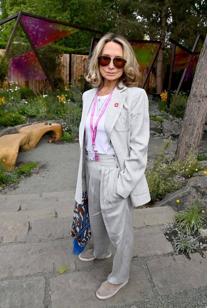 felicity kendal at chelsea flower show 