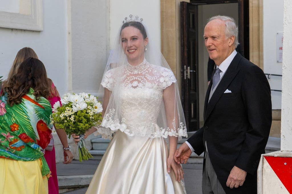 Isabel of Habsburg-Lorraine with her father, Archduke Simeon of Austria