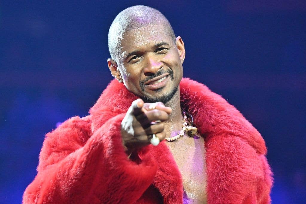 Usher performs on stage during his 2024 Usher: Past Present Future Tour at State Farm Arena on October 17, 2024 in Atlanta, Georgia.