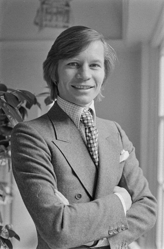 Photograph of Michael York in 1974.