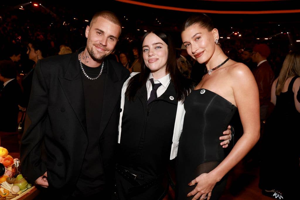 Hailey and Justin hang out with Finneas's sister, Billie Eilish earlier this year