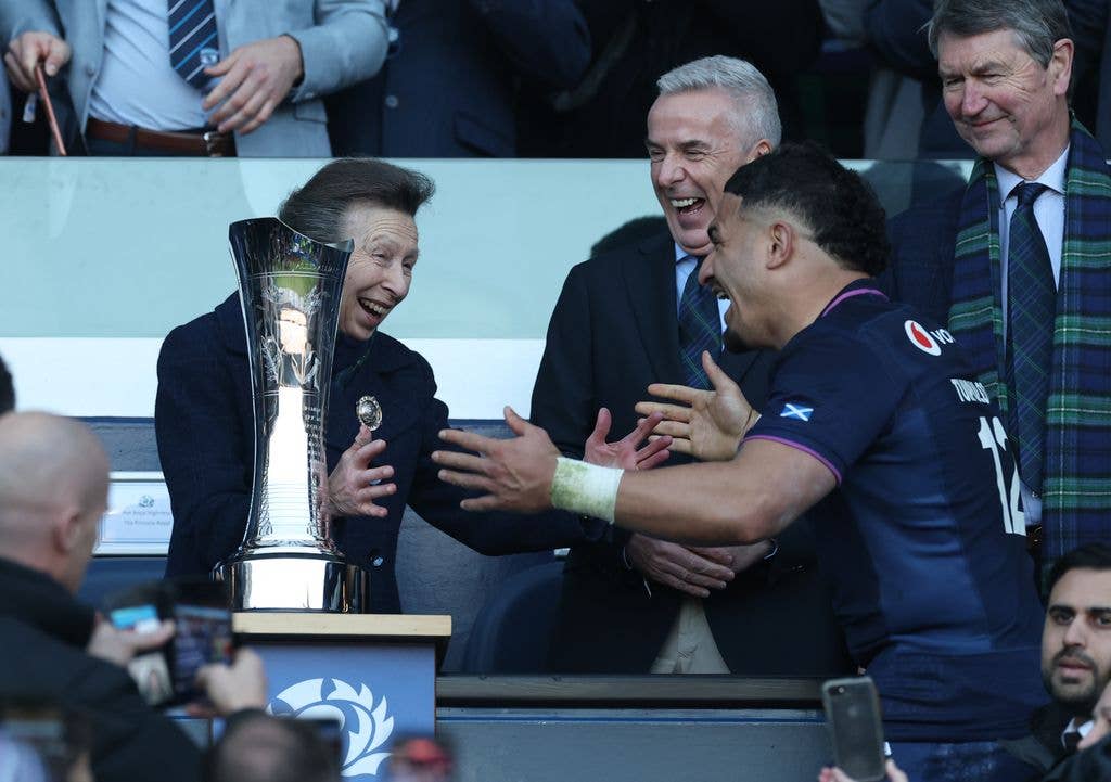 Anne.- who is patron of Scottish rugby - has a playful bond with Sione