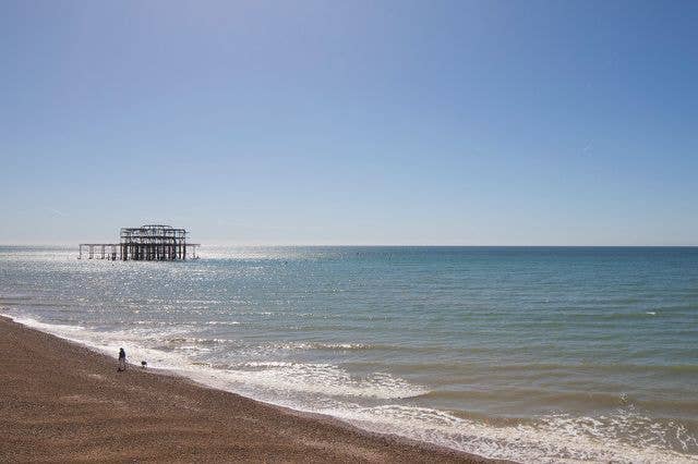 The apartments are two minutes' walk from the sea