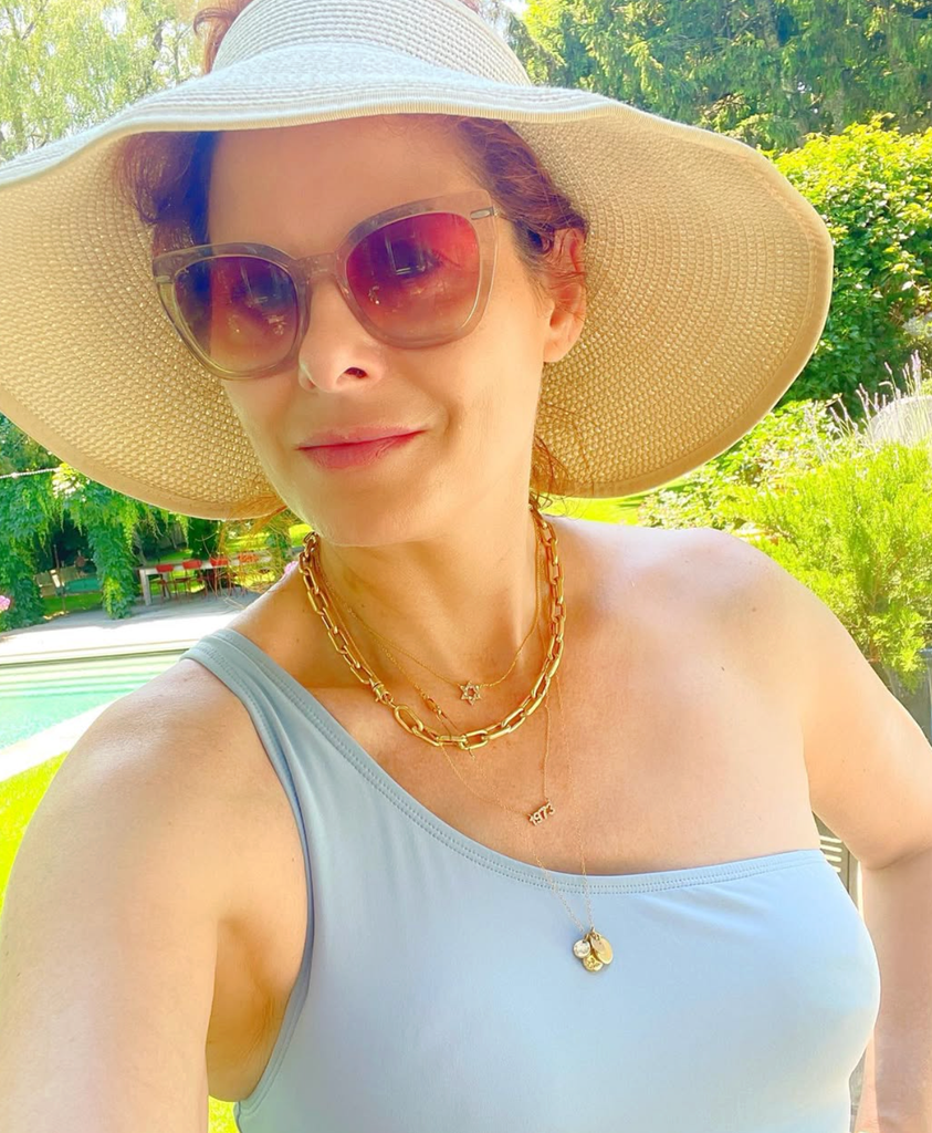 Debra Messing
