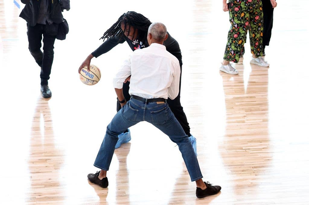 barack obama basketball