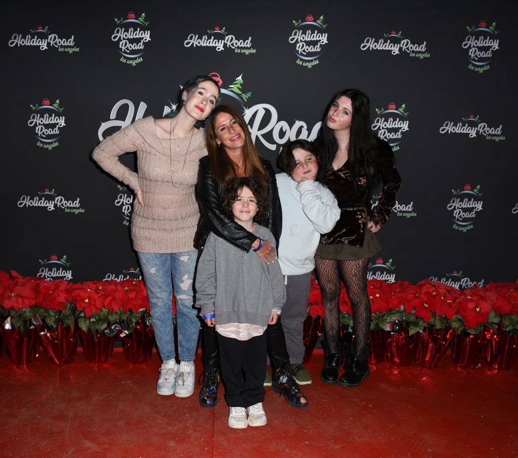 Soleil Moon Frye (C) and children Poet Goldberg, Story Goldberg, Lyric Goldberg and Jagger Goldberg at King Gillette Ranch on December 04, 2021 in Calabasas, California. 