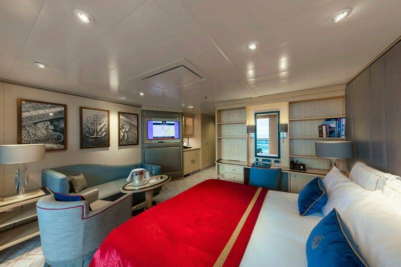 Stateroom aboard the QM2