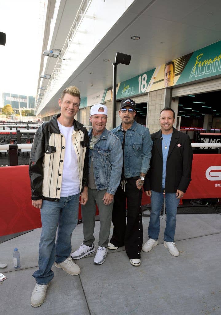 The 90s boyband look so different!