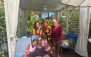 The family went to the Bahamas together