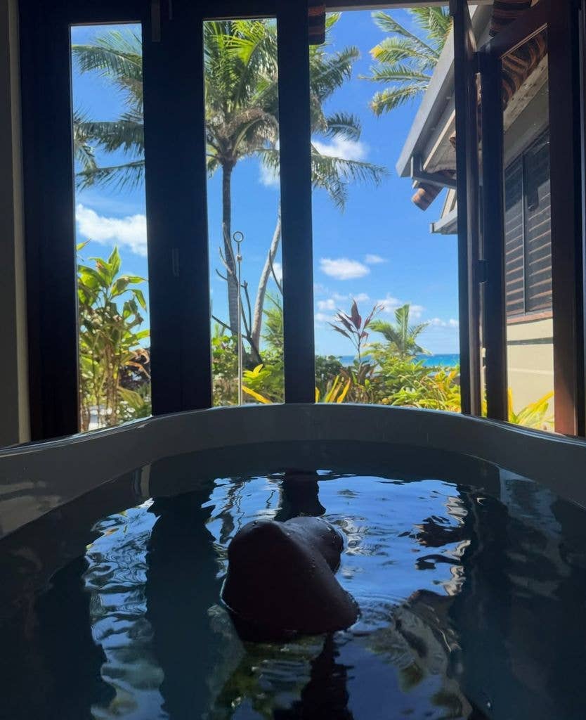 Halle shares her idyllic vacation location in Fiji