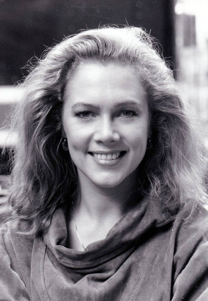 Black and white headshot of Kathleen Turner in 1983.