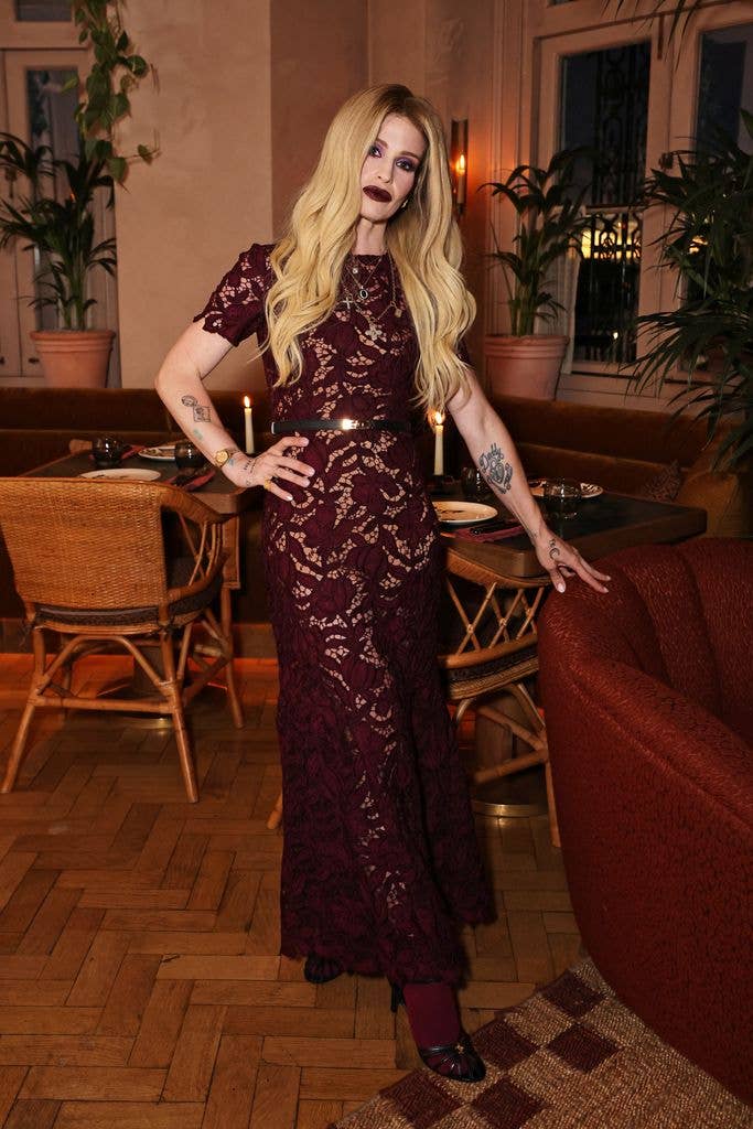 kelly osbourne maroon dress london