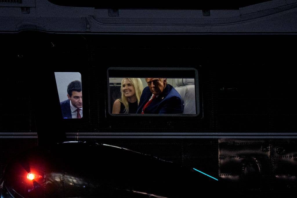 Natalie with Donald leaving the White House together