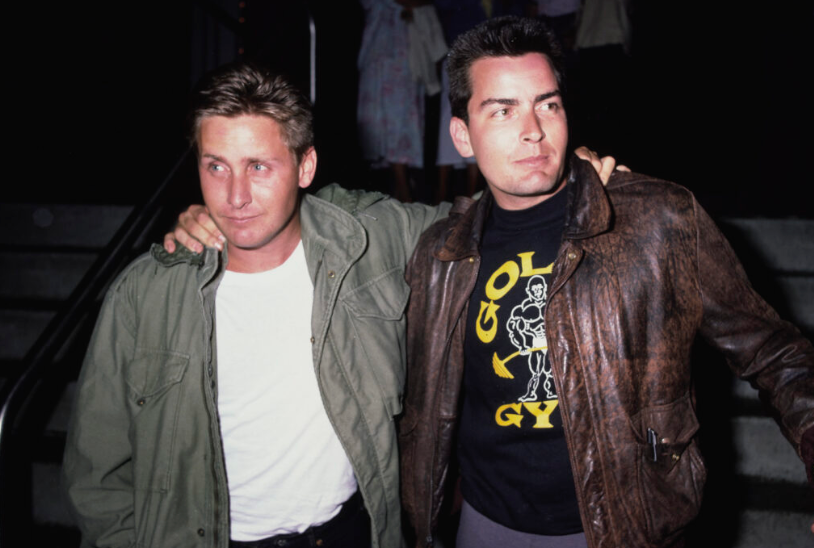 Charlie Sheen and Emilio Estevez smiling together