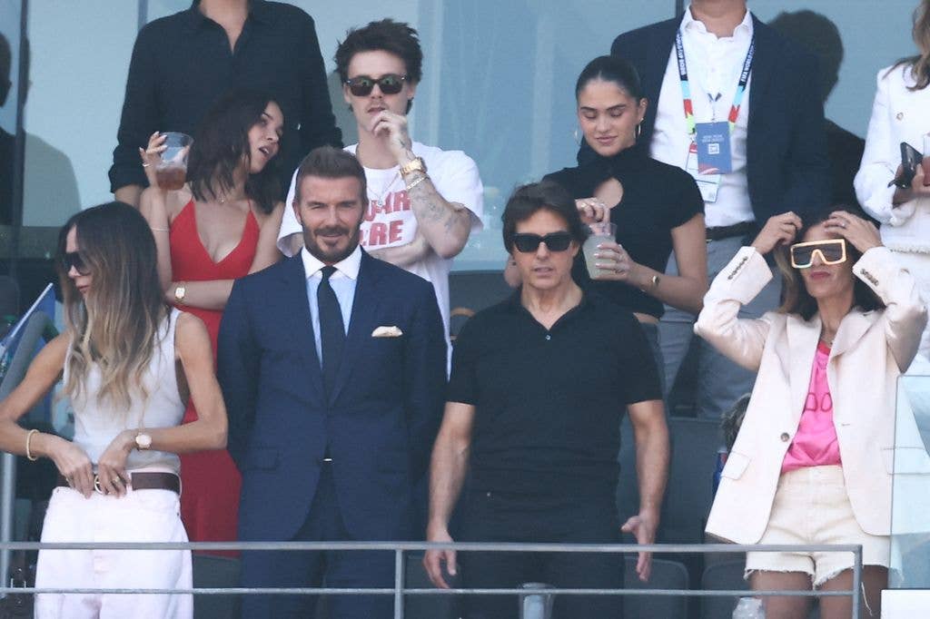David and Victoria Beckham with Jackie Apostel, Cruz Beckham, Kim Turnball and Tom Cruise.