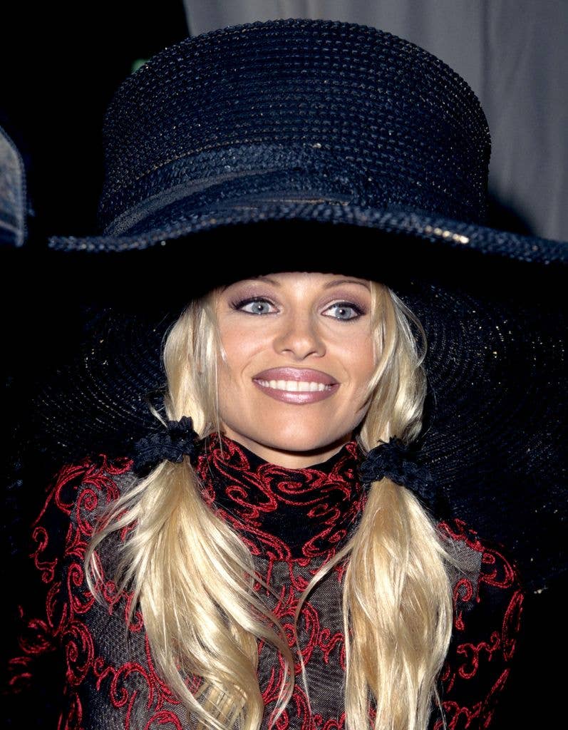 Lip liner was a bit part of Pamela's makeup look in the '90s