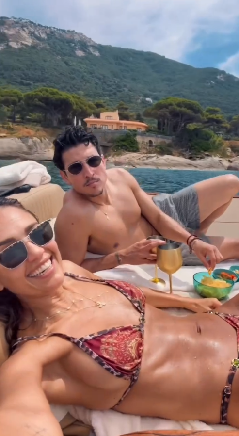 Jessica Alba takes selfie of her and Danny Ramirez