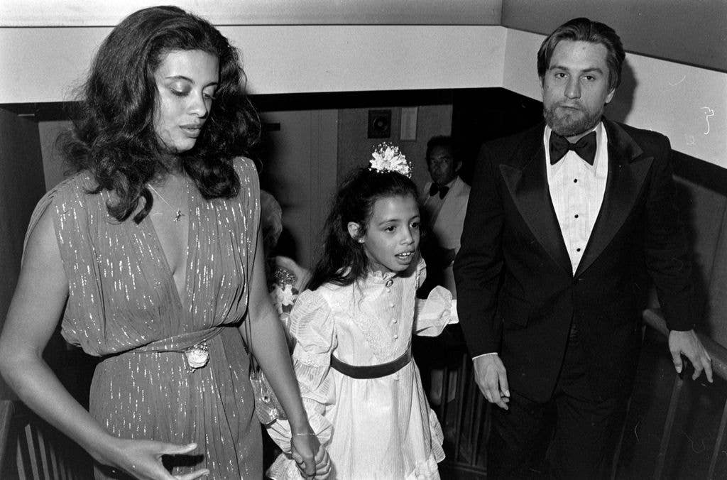 (L-R) Diahnne Abbott, Drena De Niro, and Robert De Niro in 1977