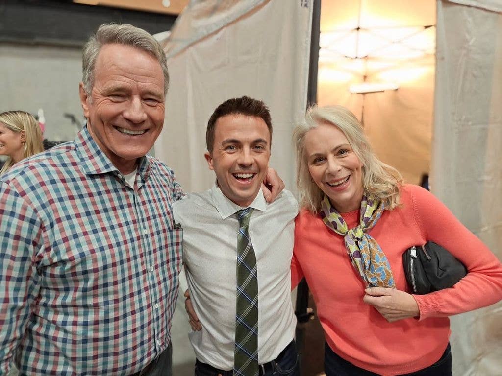 Frankie Muniz reunited with Bryan Cranston and Jane Kaczmarek