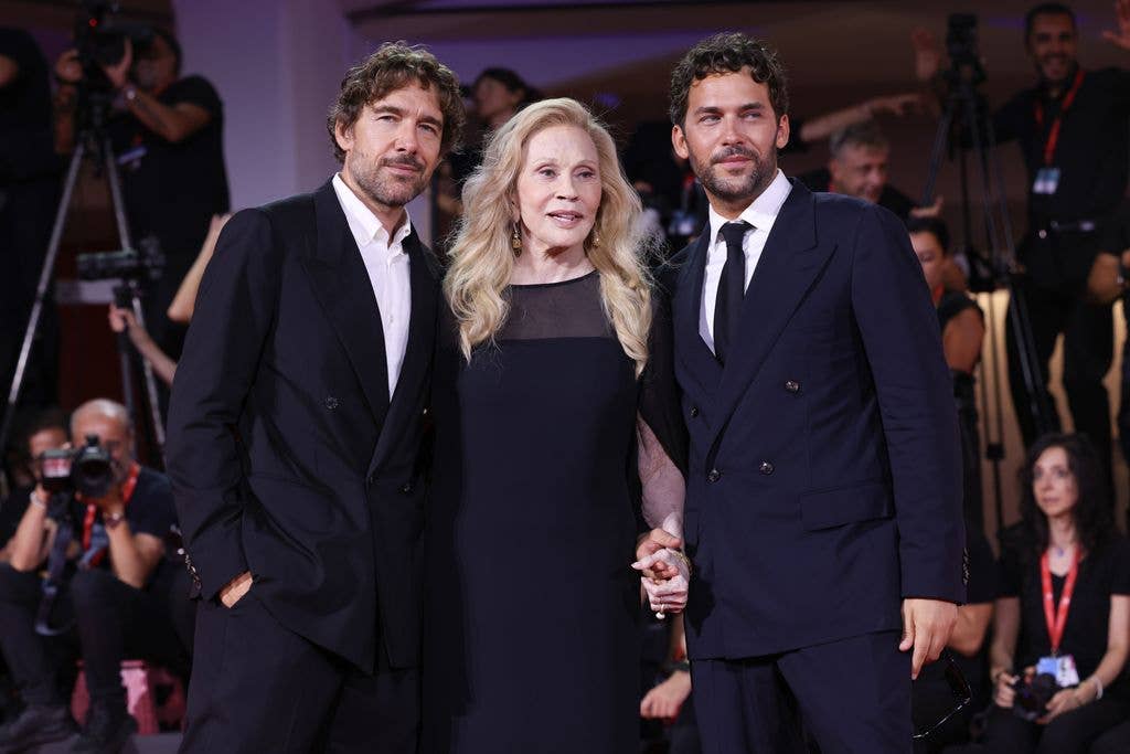 Faye Dunaway and Alessandro Morelli and Luca Morelli attend the "Oasis: Don't Look Back in Anger" Screening during the 83rd Venice International Film Festival at Sala Grande on September 05, 2026 