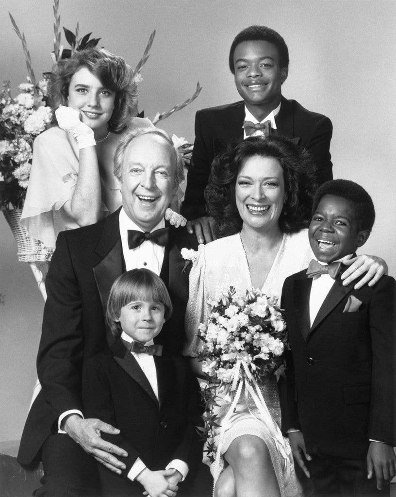 A black-and-white cast portrait for Diff'rent Strokes shows the family dressed formally for a wedding episode, with the bride holding a bouquet and Danny Cooksey standing at front in a bow tie.