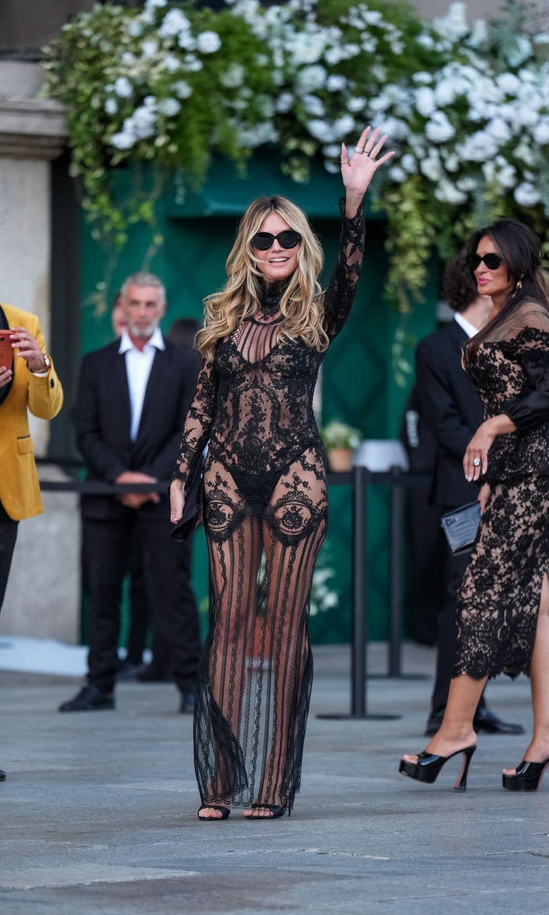 Heidi Klum arrives at the Vogue World show during the Milan Fashion Week - Womenswear Spring/Summer 2027 on September 22, 2026 in Milan, Italy.