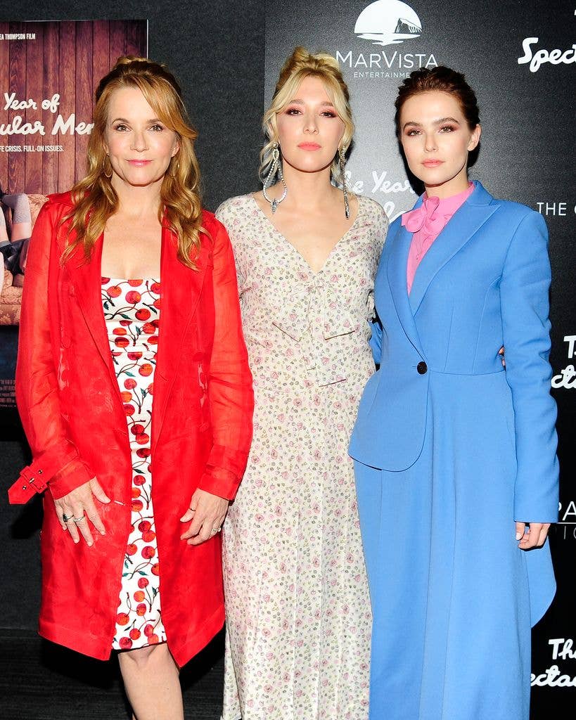 Lea Thompson and Zoey & Madelyn Deutch