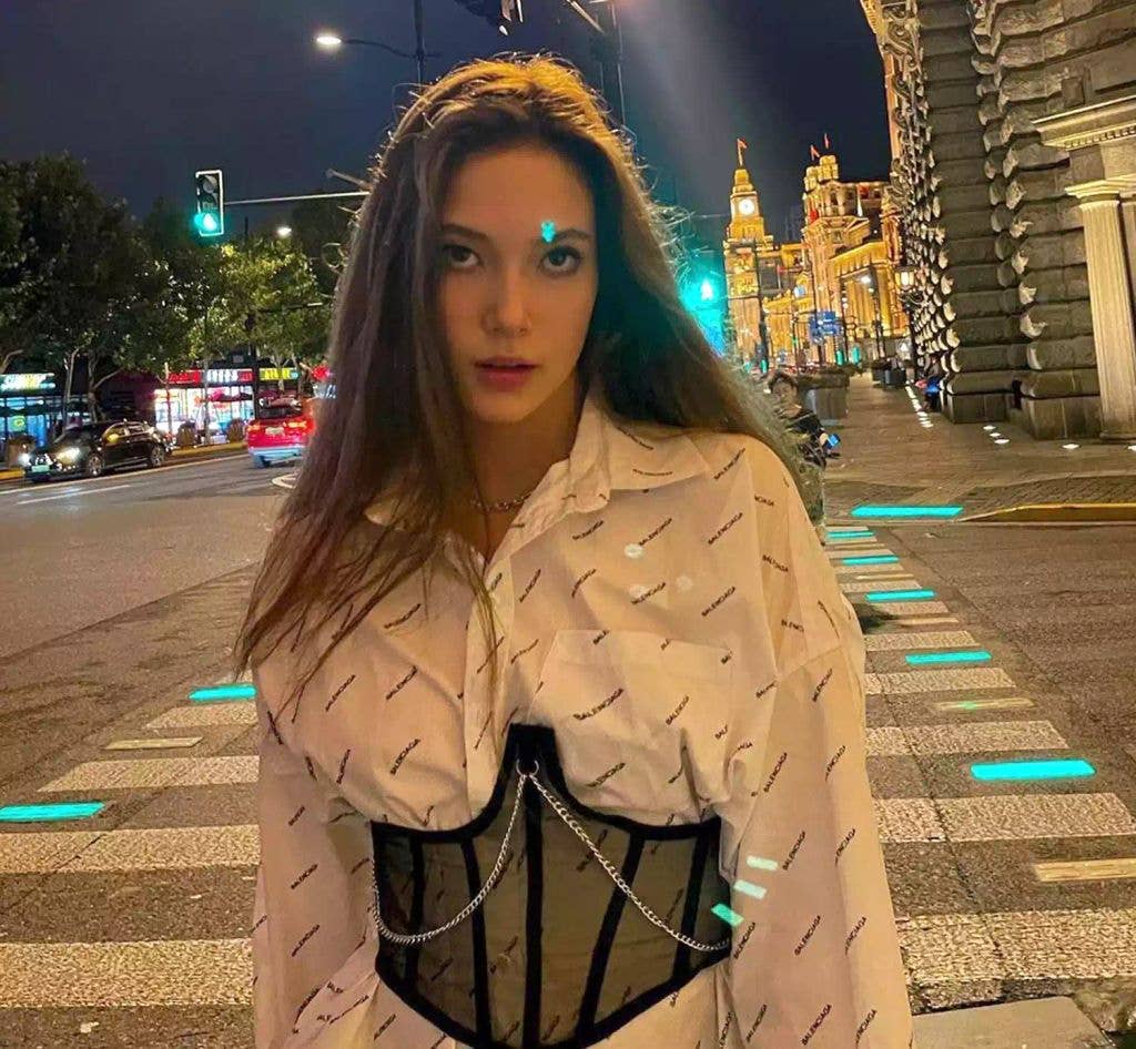 eileen gu balenciaga look