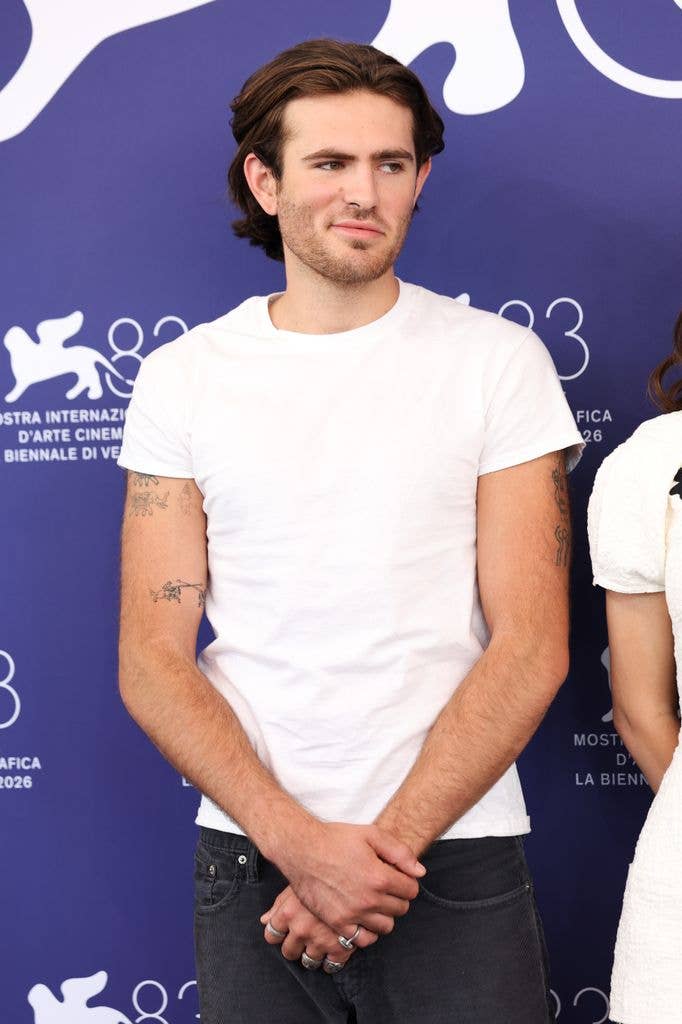 Indiana Affleck in white t-shirt