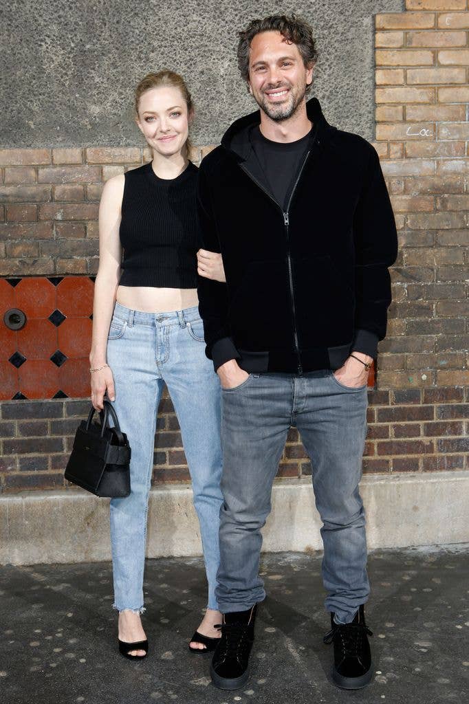 amanda seyfried thomas sadoski fashion week