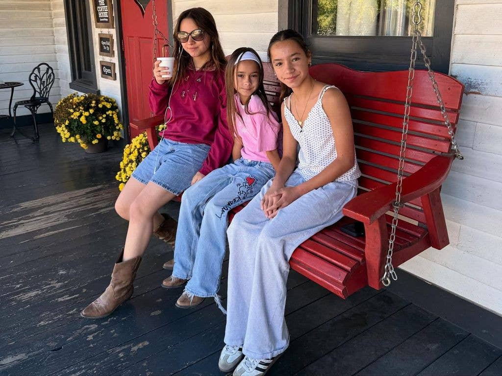 chad lowe daughters