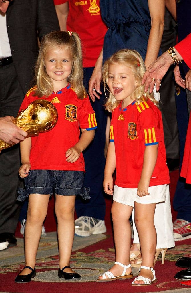 Princess Leonor and Infanta Sofia were so sweet back in 2010!