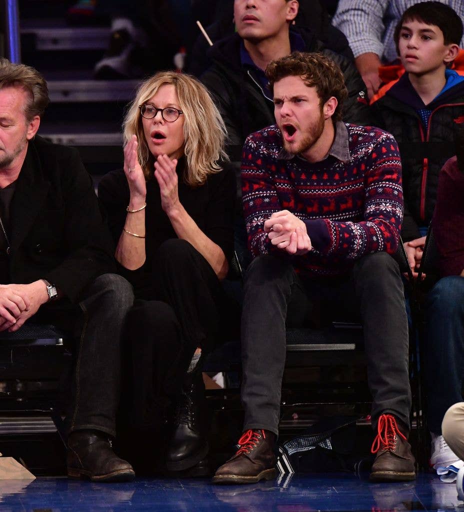 Meg Ryan and Jack Quaid attend the New York Knicks Vs Philadelphia 76ers game at Madison Square Garden on December 25, 2017 in New York City. (Photo by James Devaney/Getty Images)