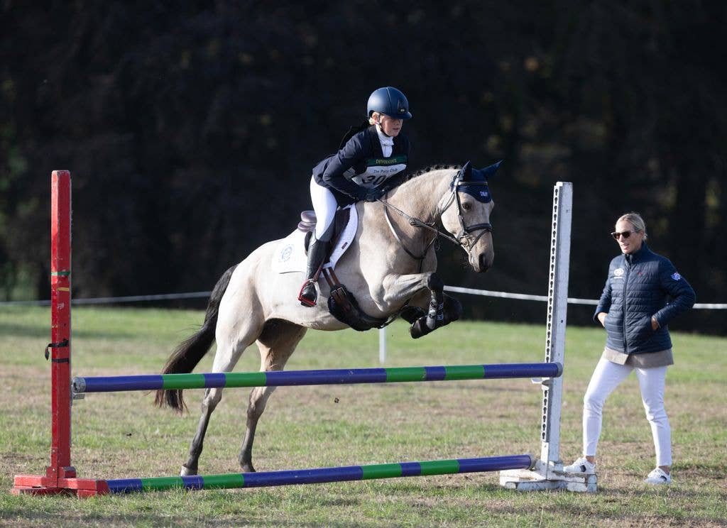 Mia Tindall follows in mum Zara's footsteps as she competes in the Heythrop Pony Club Blenheim Palace Show Jumping on her horse, Bunny Two Twirls at the Blenheim Palace International Horse Trials, Blenheim, Oxfordshire, UK, on the 20th September 2026.

Picture by James Whatling/Kelvin Bruce

