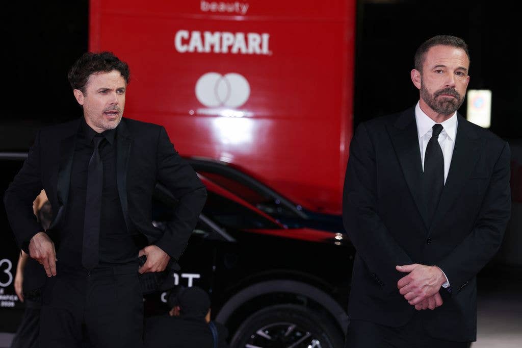 ben casey affleck venice