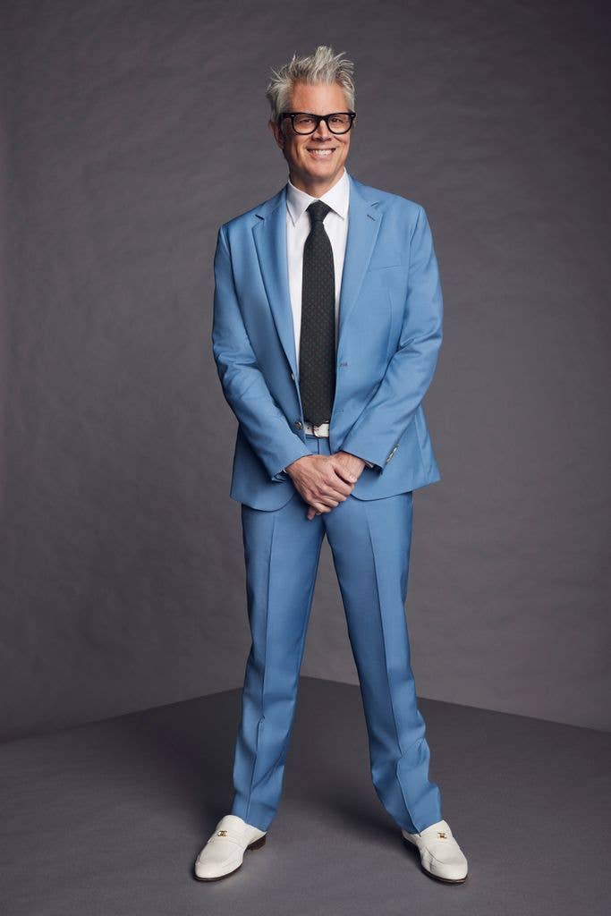 Johnny loves Knoxville, therefore, he chose it for his surname